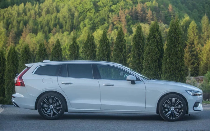 Volvo V60 cena 106764 przebieg: 151231, rok produkcji 2020 z Ożarów Mazowiecki małe 631